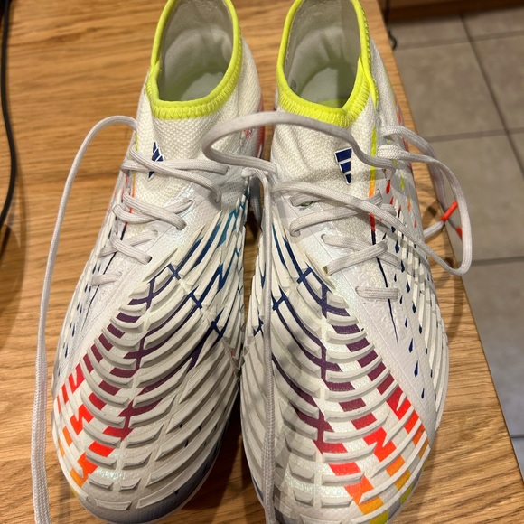 Brand New Adidas Predator Edge soccer cleats - Picture 3 of 6